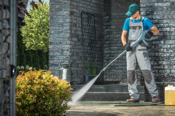Best Animal Enclosure Cleaning  in Fox Chapel, PA